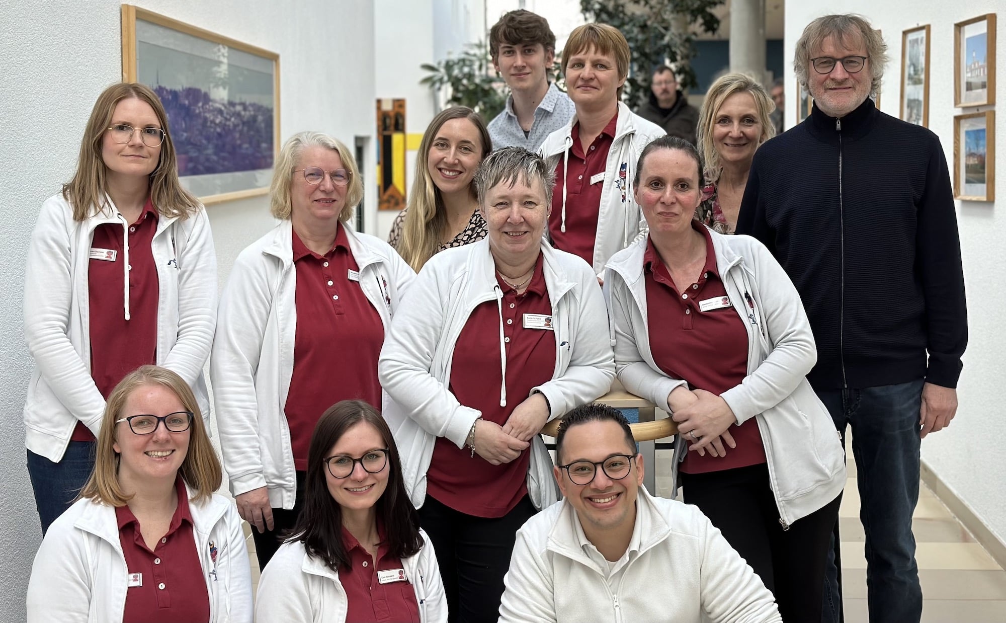 Gruppenfoto vom Team der Arztpraxis Dr. Milek