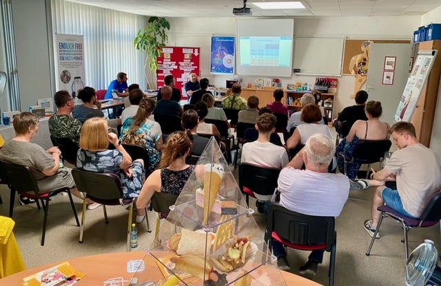 Patienten Workshop zur modernen Blutzuckermessung und Insulin-Pumpen